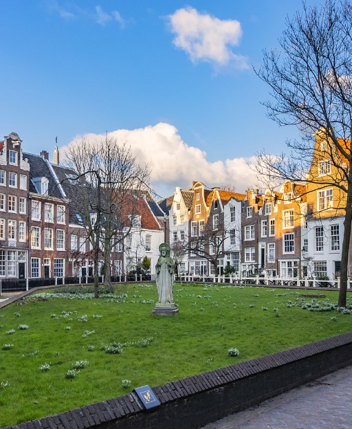 The Amsterdam Courtyards That Have Hidden in Plain Sight for 500 Years