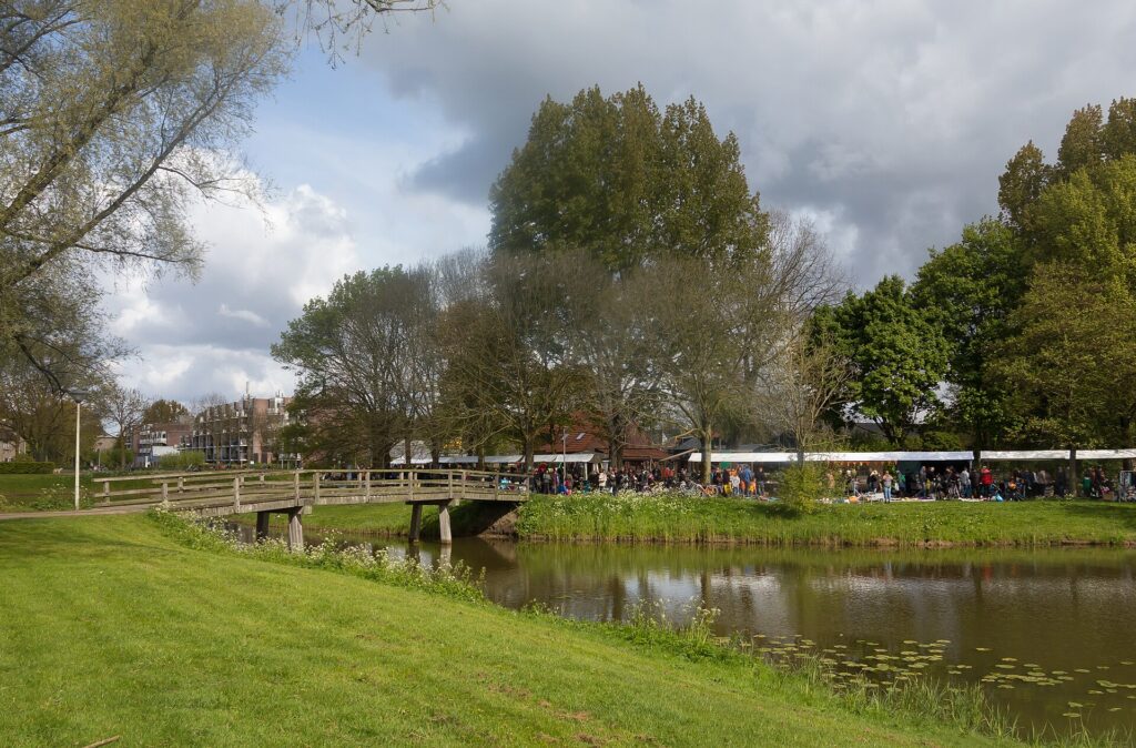 The Love Netherlands Guide № 002: King’s Day (Koningsdag)