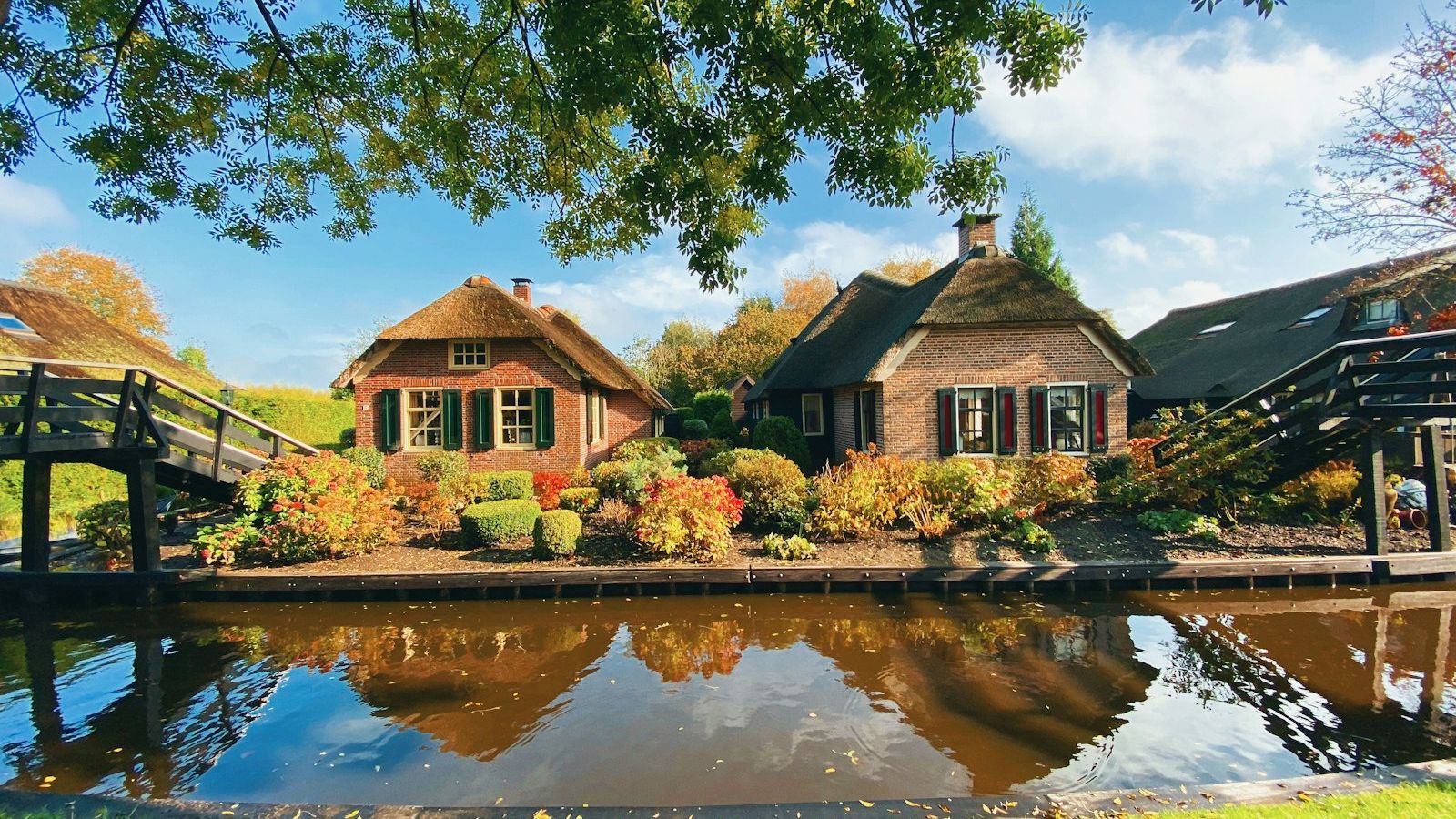 Giethoorn: Netherlands’ Canal Village