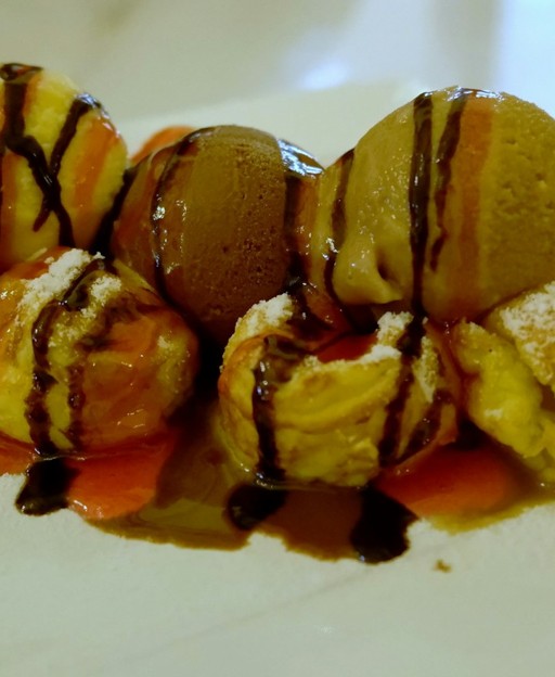 Dutch Pancakes and Poffertjes: Where to Eat Them in the Netherlands