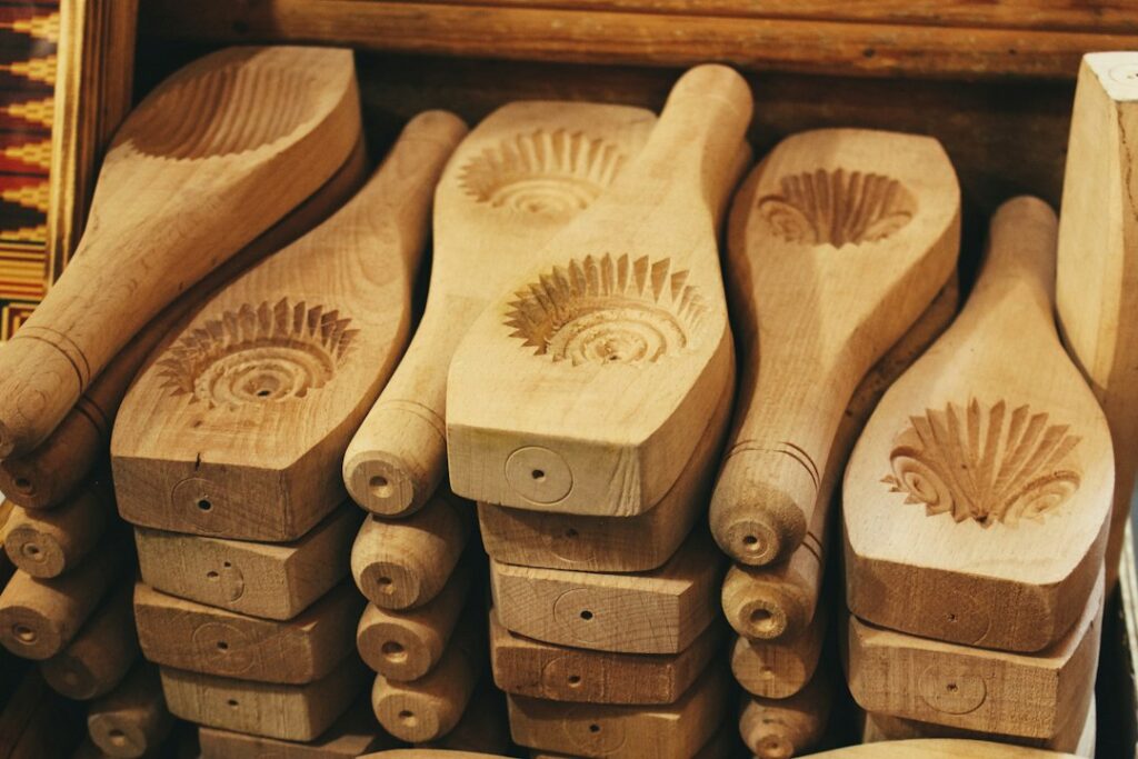 The Love Netherlands Guide № 009: Wooden Clogs (Klompen)